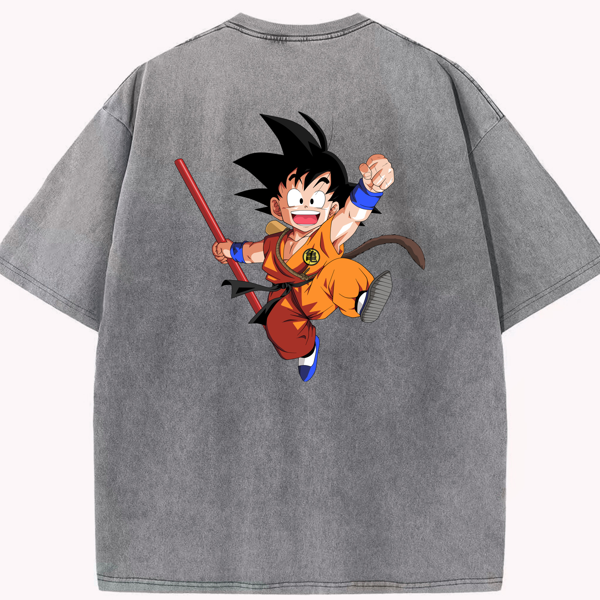 （画像用） ドラゴンボール 孫悟空（そん ごくう）Son Goku カカロット DRAGON BALL Kakarotto 綿100% ヴィンテージ風 半袖Tシャツ（背面プリント）