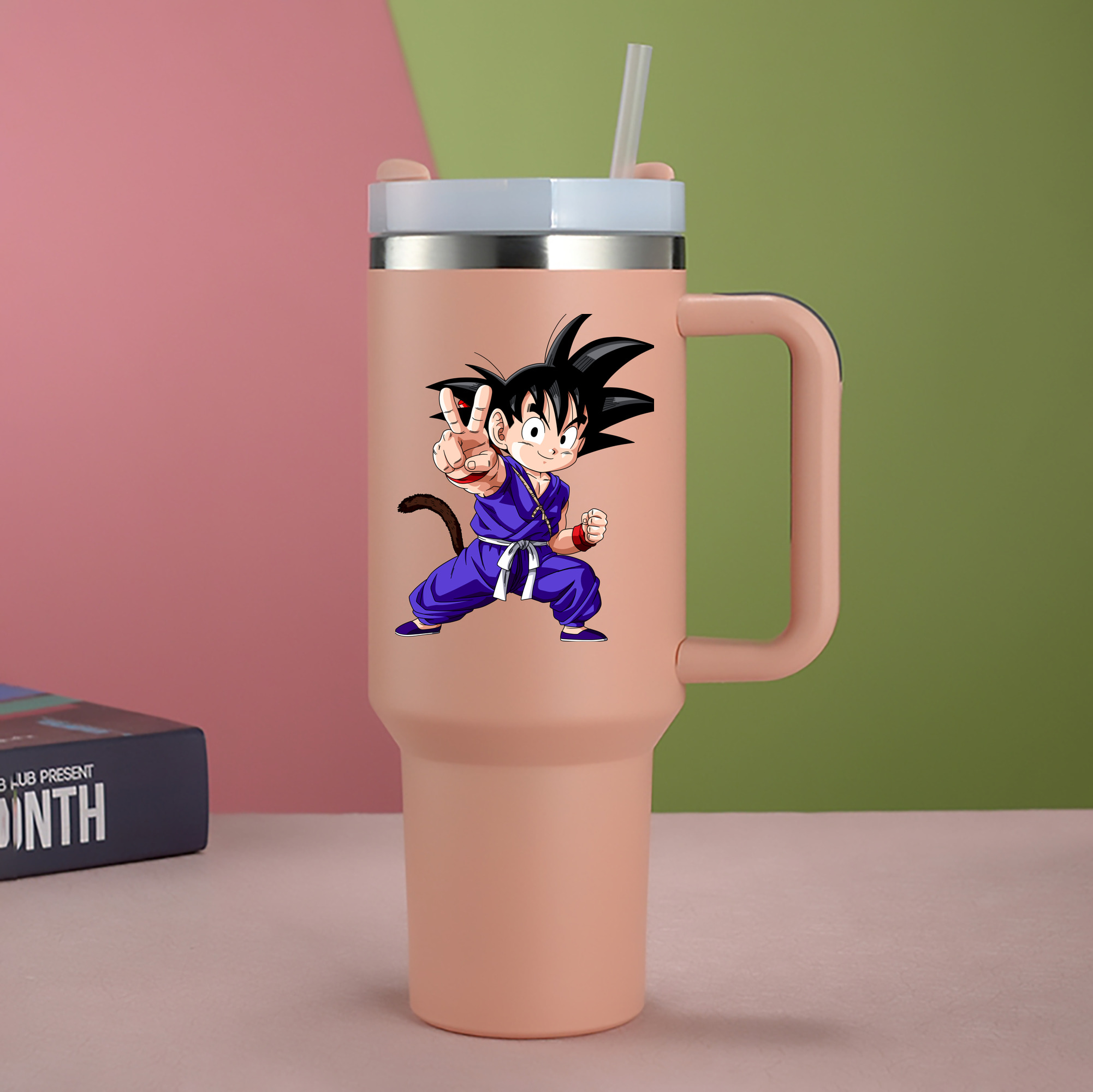 （画像用） ドラゴンボール 孫悟空（そん ごくう）Son Goku カカロット DRAGON BALL Kakarotto 1200mL車用タンブラー - クリスタルステッカー（プラスチックストロー付き）