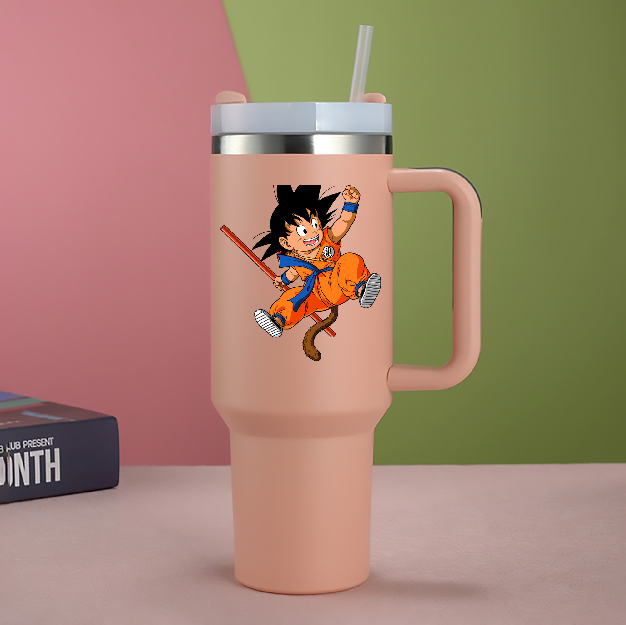 （画像用） ドラゴンボール 孫悟空（そん ごくう）Son Goku カカロット DRAGON BALL Kakarotto 1200mL車用タンブラー - クリスタルステッカー（プラスチックストロー付き）