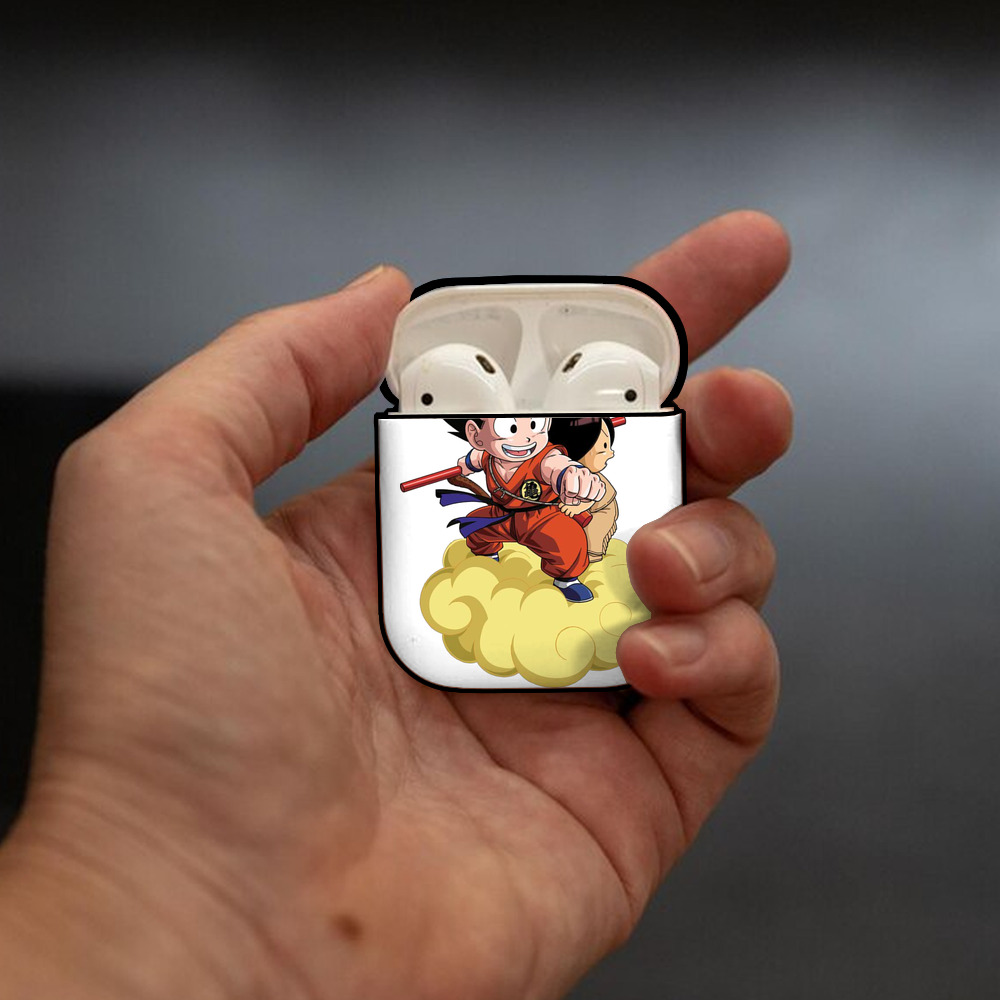 ドラゴンボール 孫悟空（そん ごくう）Son Goku カカロット DRAGON BALL Kakarotto AirPods 第2世代保護ケース ハードシェル ブラック 耐衝撃・防指紋・カラビナ付き