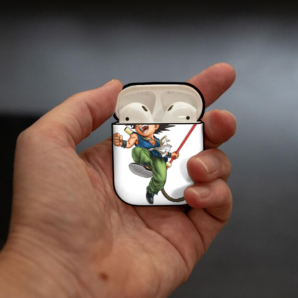ドラゴンボール 孫悟空（そん ごくう）Son Goku カカロット DRAGON BALL Kakarotto AirPods 第2世代保護ケース ハードシェル ブラック 耐衝撃・防指紋・カラビナ付き