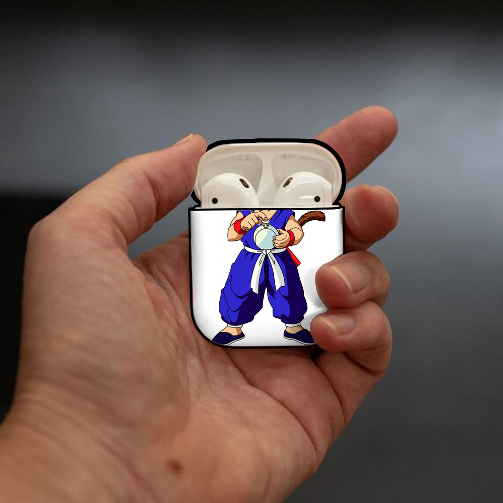 ドラゴンボール 孫悟空（そん ごくう）Son Goku カカロット DRAGON BALL Kakarotto AirPods 第2世代保護ケース ハードシェル ブラック 耐衝撃・防指紋・カラビナ付き