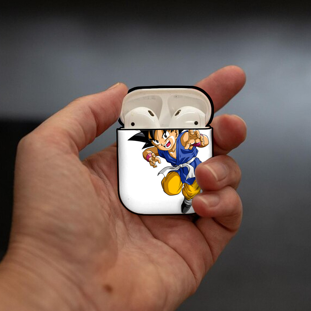 ドラゴンボール 孫悟空（そん ごくう）Son Goku カカロット DRAGON BALL Kakarotto AirPods 第2世代保護ケース ハードシェル ブラック 耐衝撃・防指紋・カラビナ付き