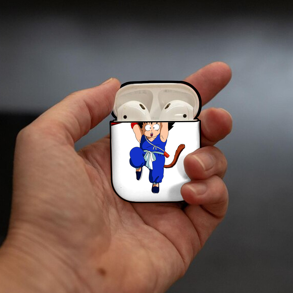 ドラゴンボール 孫悟空（そん ごくう）Son Goku カカロット DRAGON BALL Kakarotto AirPods 第2世代保護ケース ハードシェル ブラック 耐衝撃・防指紋・カラビナ付き