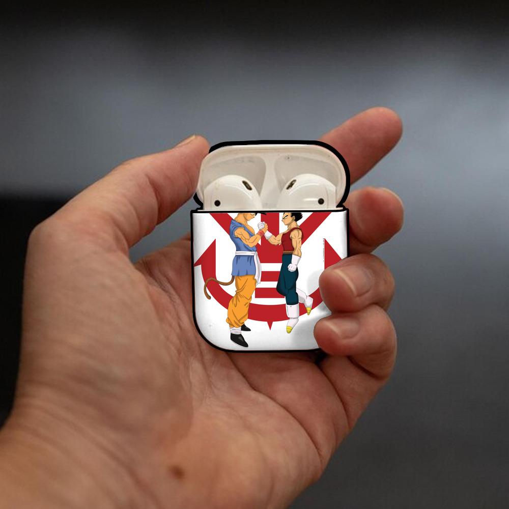ドラゴンボール 孫悟空（そん ごくう）Son Goku カカロット DRAGON BALL Kakarotto AirPods 第2世代保護ケース ハードシェル ブラック 耐衝撃・防指紋・カラビナ付き