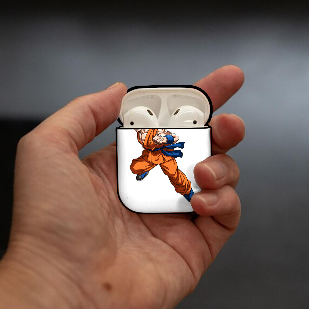 ドラゴンボール 孫悟空（そん ごくう）Son Goku カカロット DRAGON BALL Kakarotto AirPods 第2世代保護ケース ハードシェル ブラック 耐衝撃・防指紋・カラビナ付き