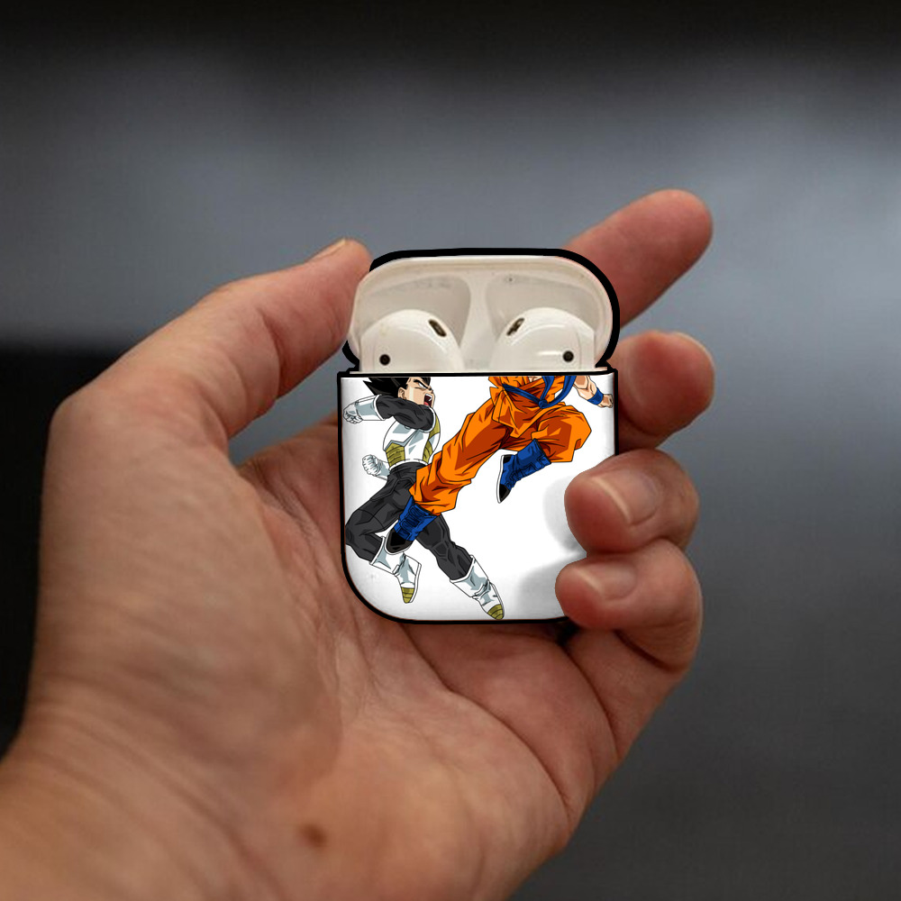 ドラゴンボール 孫悟空（そん ごくう）Son Goku カカロット DRAGON BALL Kakarotto AirPods 第2世代保護ケース ハードシェル ブラック 耐衝撃・防指紋・カラビナ付き