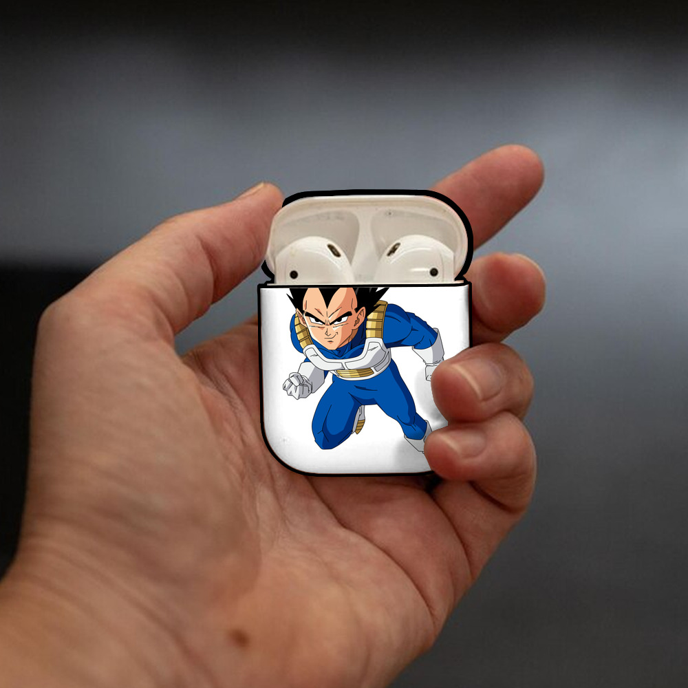 ドラゴンボール ベジータ四世（Bejīta Yonsei）DRAGON BALL Vegeta IV AirPods 第2世代保護ケース ハードシェル ブラック 耐衝撃・防指紋・カラビナ付き
