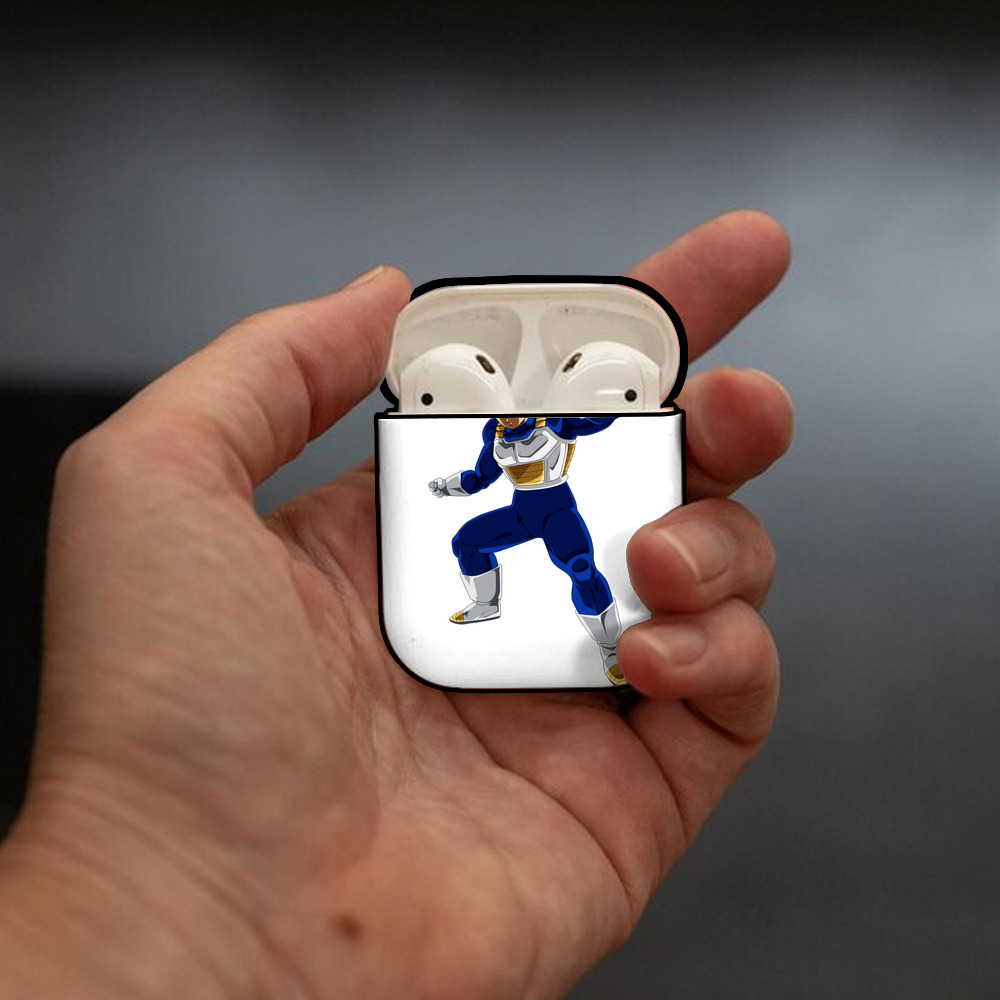 ドラゴンボール ベジータ四世（Bejīta Yonsei）DRAGON BALL Vegeta IV AirPods 第2世代保護ケース ハードシェル ブラック 耐衝撃・防指紋・カラビナ付き
