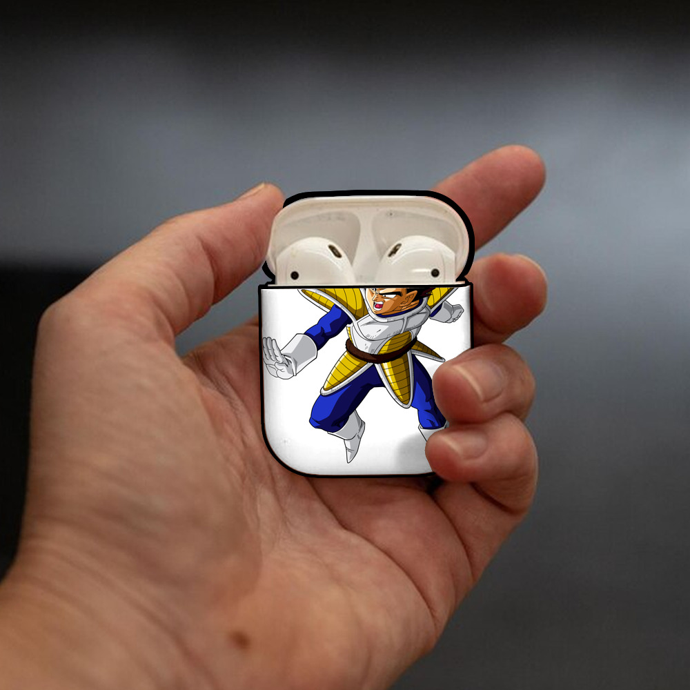 ドラゴンボール ベジータ四世（Bejīta Yonsei）DRAGON BALL Vegeta IV AirPods 第2世代保護ケース ハードシェル ブラック 耐衝撃・防指紋・カラビナ付き