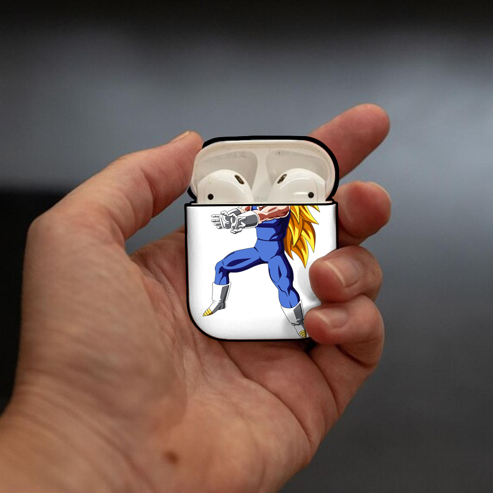 ドラゴンボール ベジータ四世（Bejīta Yonsei）DRAGON BALL Vegeta IV AirPods 第2世代保護ケース ハードシェル ブラック 耐衝撃・防指紋・カラビナ付き