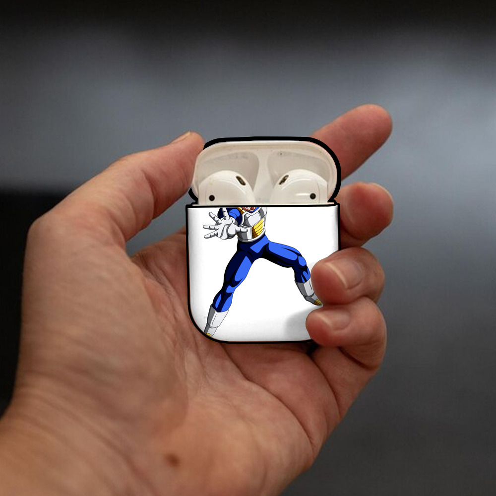 ドラゴンボール ベジータ四世（Bejīta Yonsei）DRAGON BALL Vegeta IV AirPods 第2世代保護ケース ハードシェル ブラック 耐衝撃・防指紋・カラビナ付き