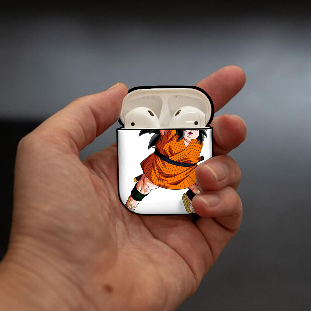 ドラゴンボール やじろべえ DRAGON BALL Yajirobe AirPods 第2世代保護ケース ハードシェル ブラック 耐衝撃・防指紋・カラビナ付き